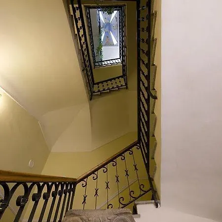 Bolivar Róma